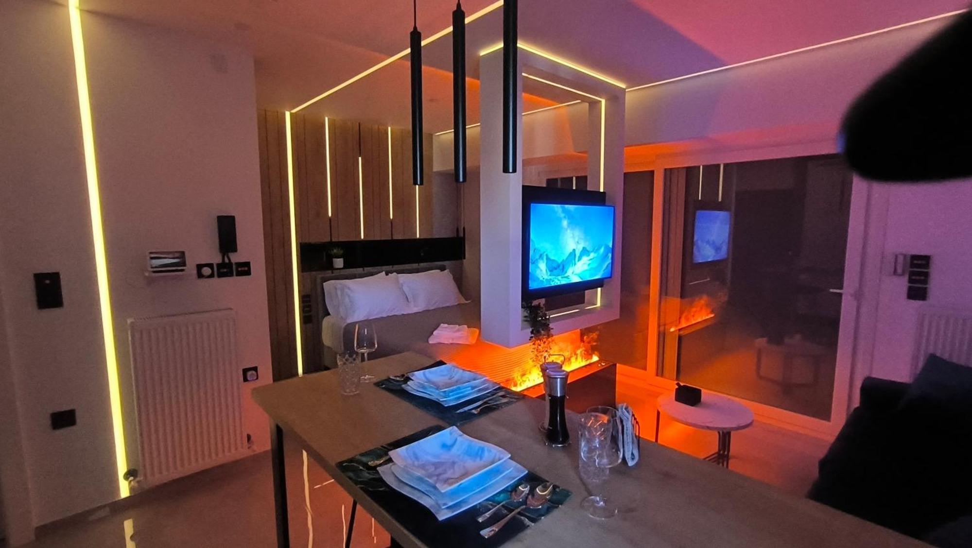 Larisa Absolute Suites, Sky View Smart Home エクステリア 写真