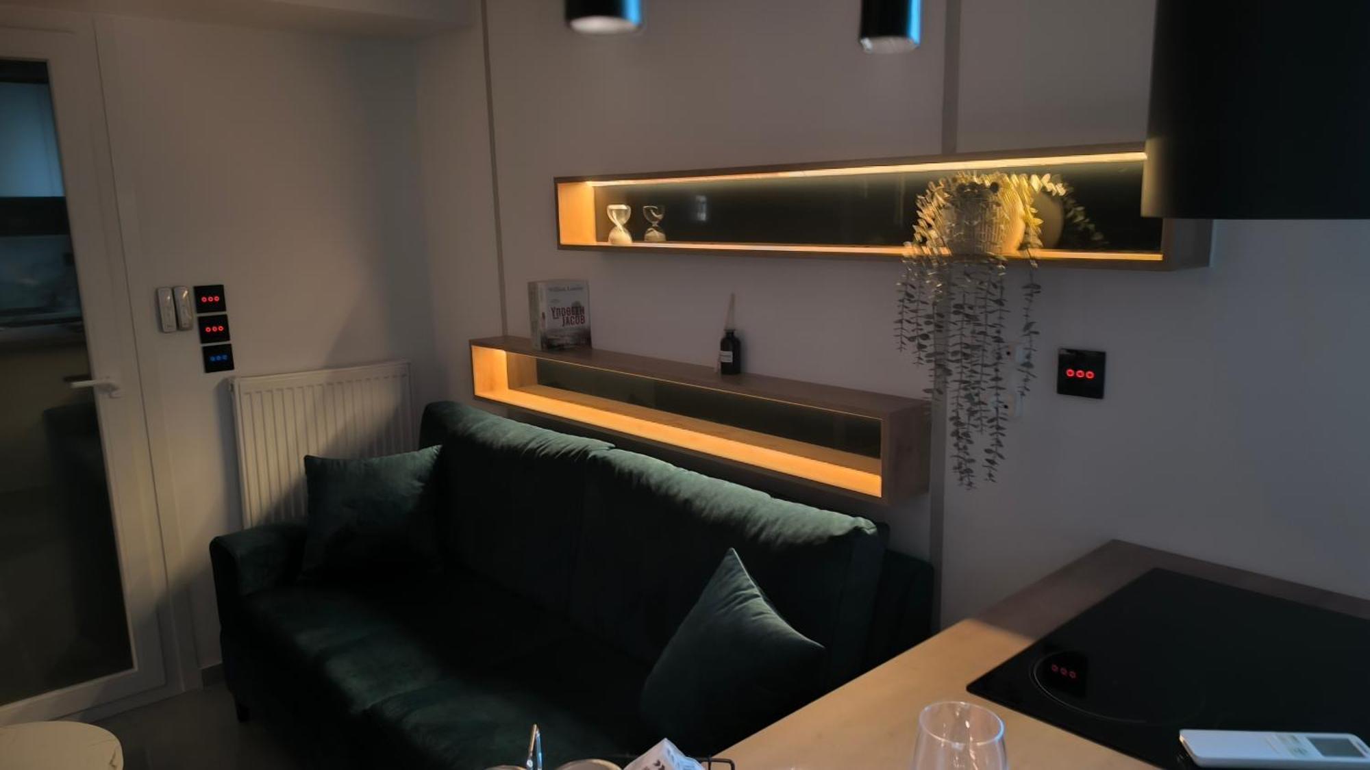 Larisa Absolute Suites, Sky View Smart Home エクステリア 写真