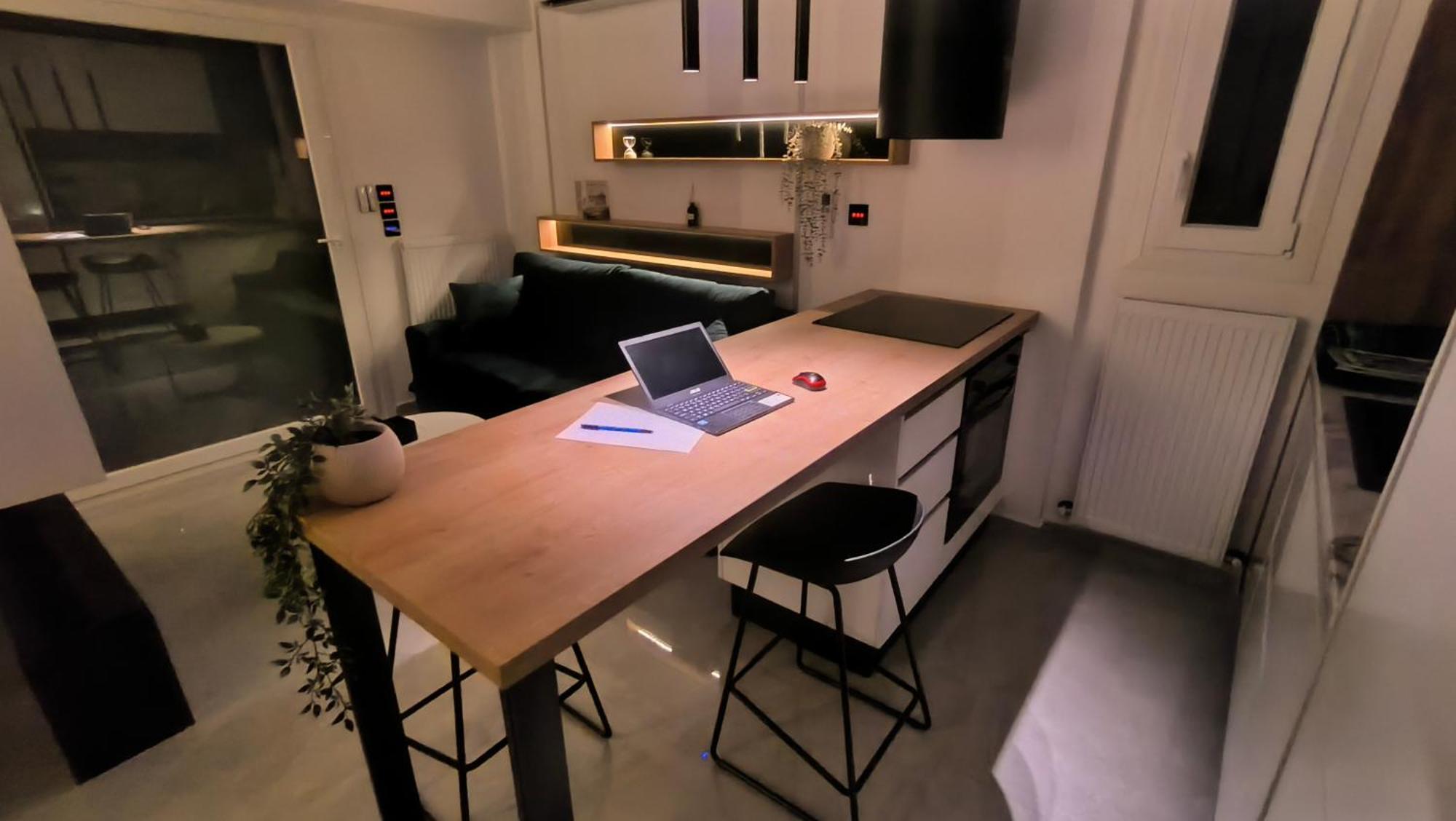Larisa Absolute Suites, Sky View Smart Home エクステリア 写真