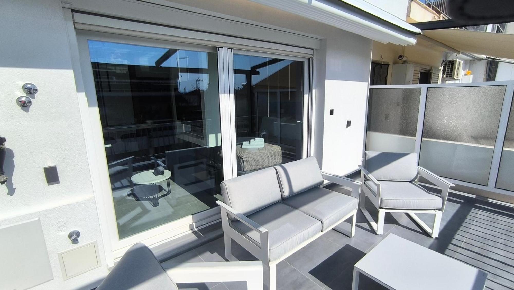 Larisa Absolute Suites, Sky View Smart Home エクステリア 写真