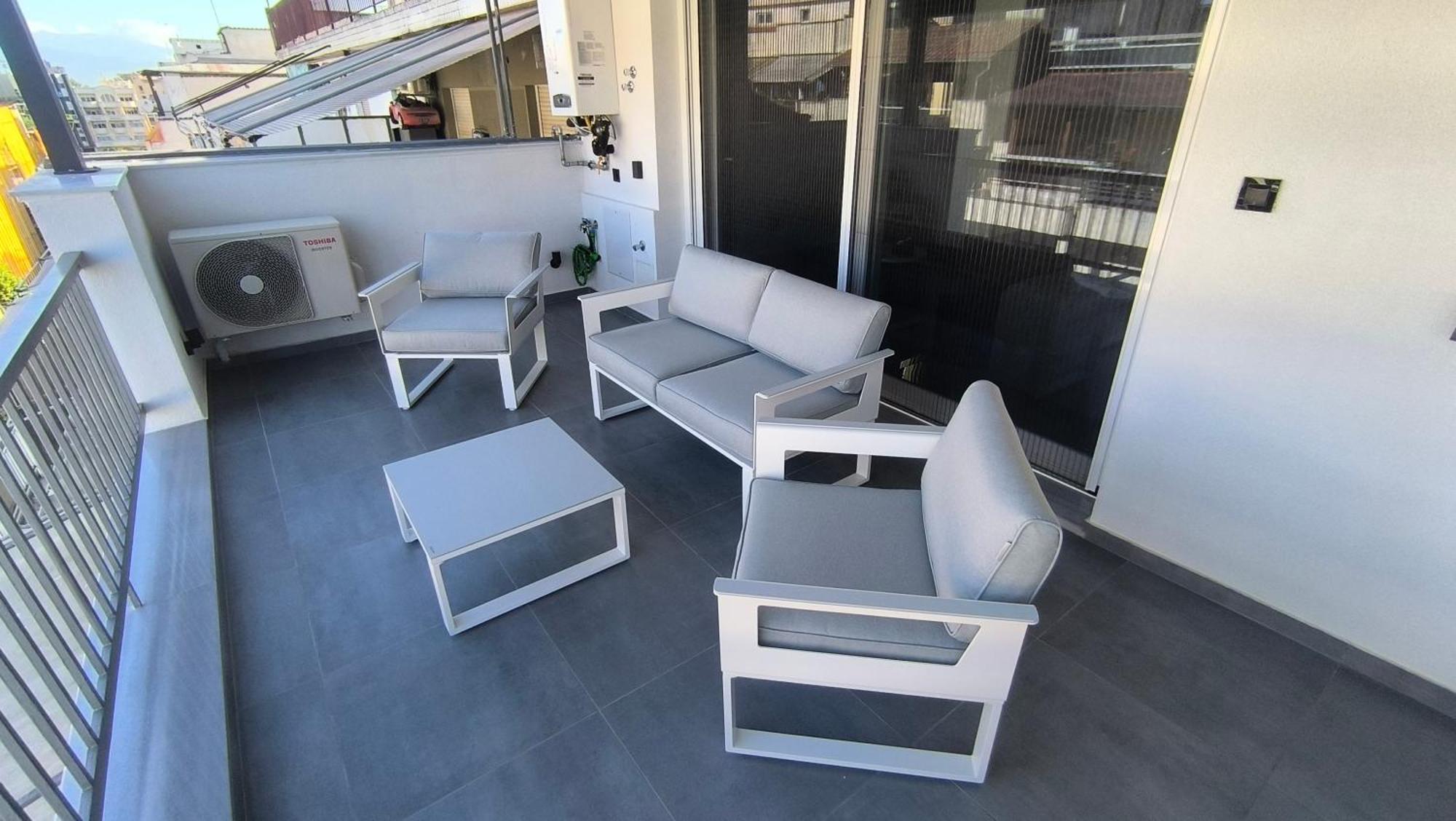 Larisa Absolute Suites, Sky View Smart Home エクステリア 写真