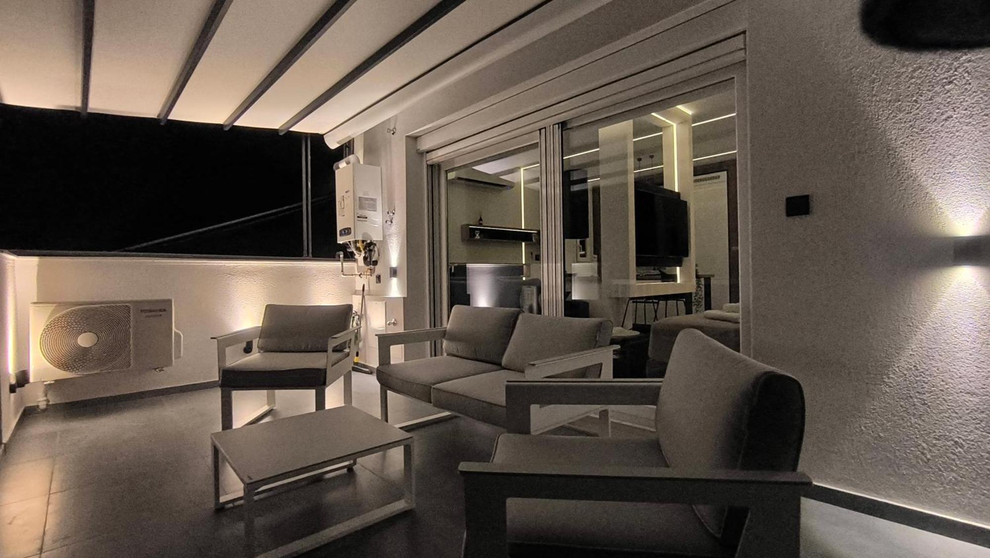 Larisa Absolute Suites, Sky View Smart Home エクステリア 写真